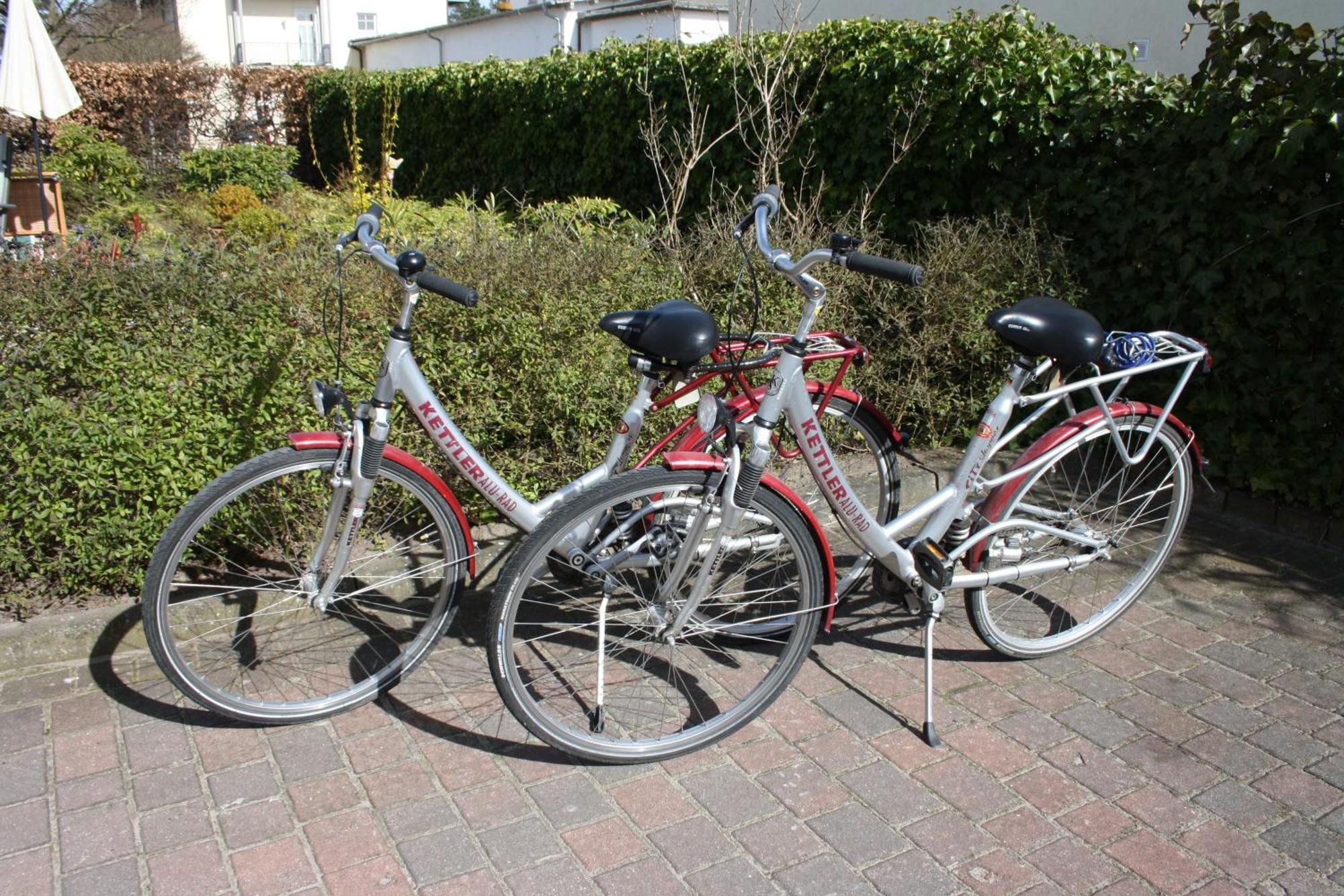 Hiddens In Ostseebad *